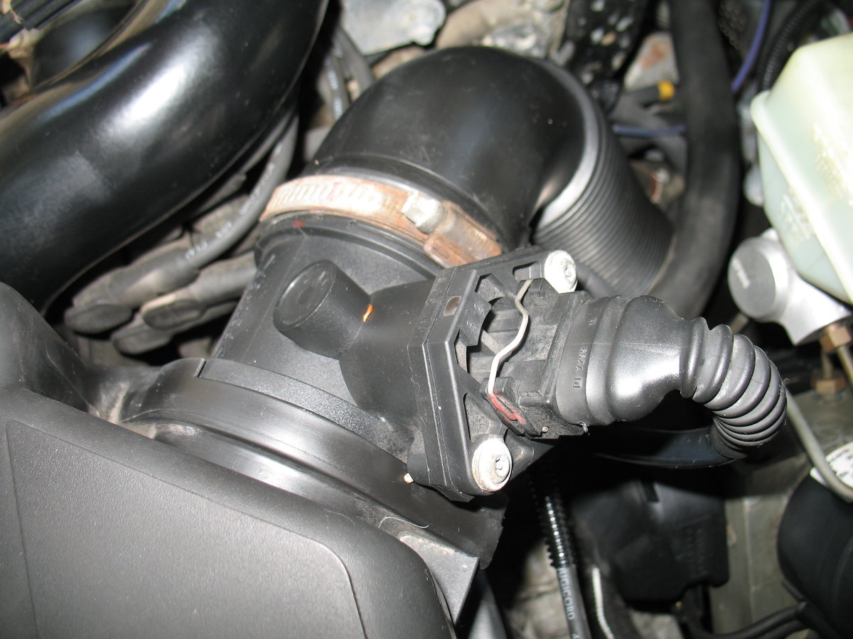 The MAF - connected to the top of the airbox