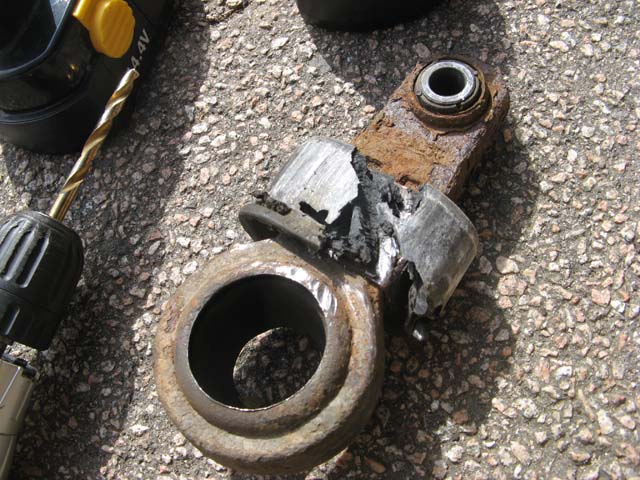 ok heres what it should look like once you have drilled it - this breaks the seal