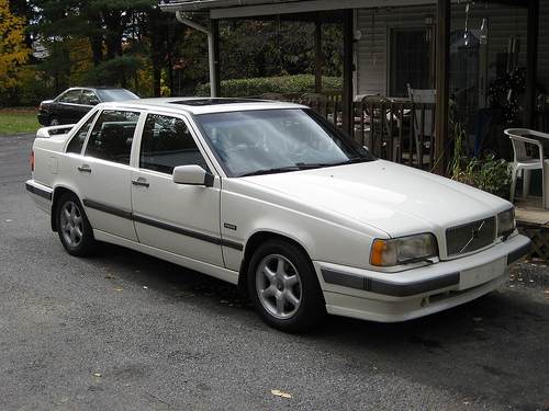 volvo 850 white.jpg