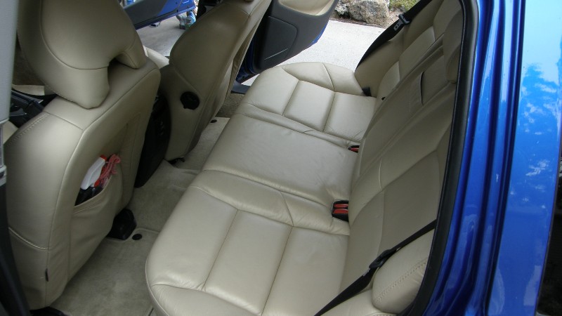 Backseat1R.jpg