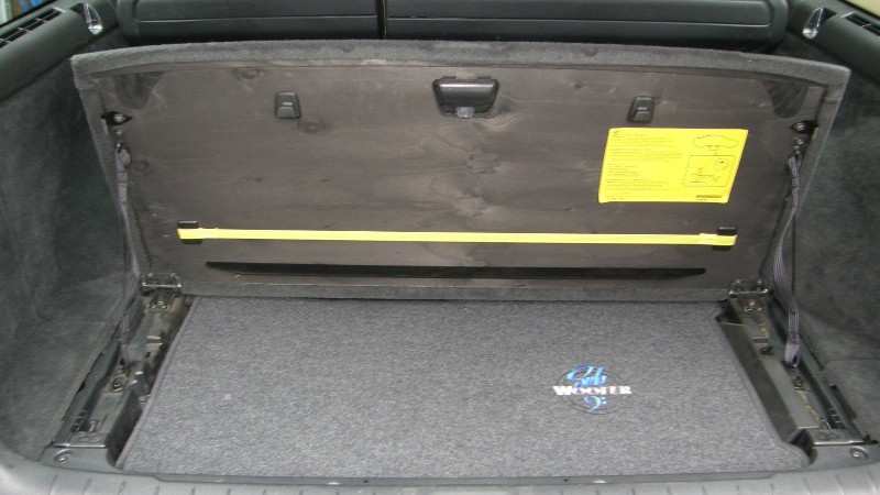 Subwoofer down there!.jpg
