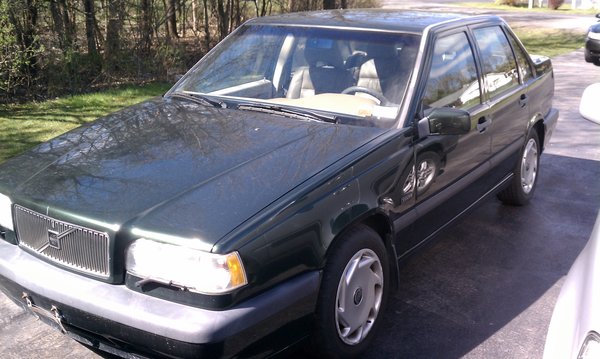 95 volvo front.jpg