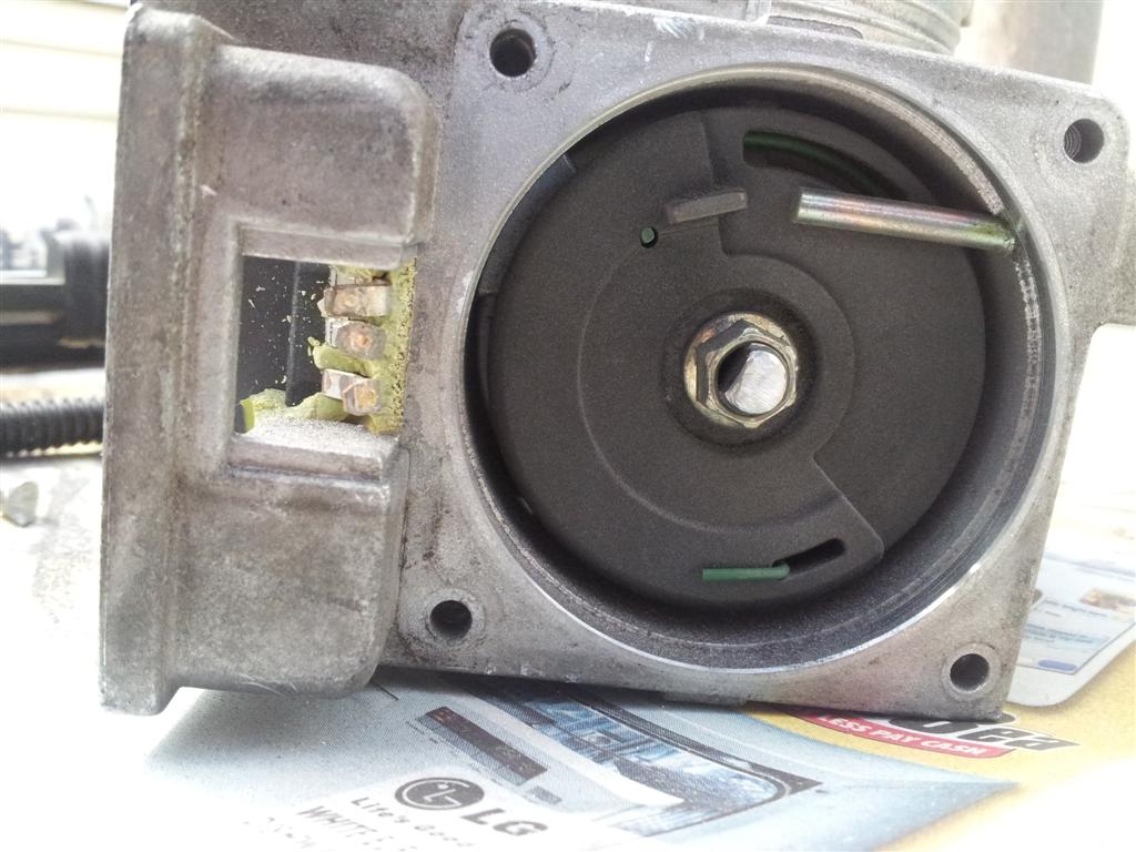 Throttle Shaft cut down with Ozito tool (Dremmel)