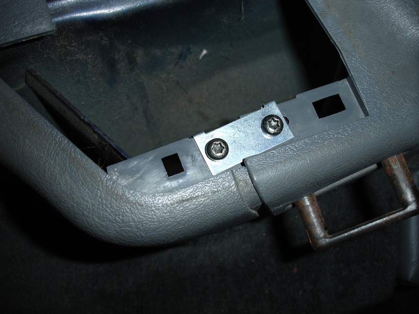 Fig 4 silver bracket T25s.JPG