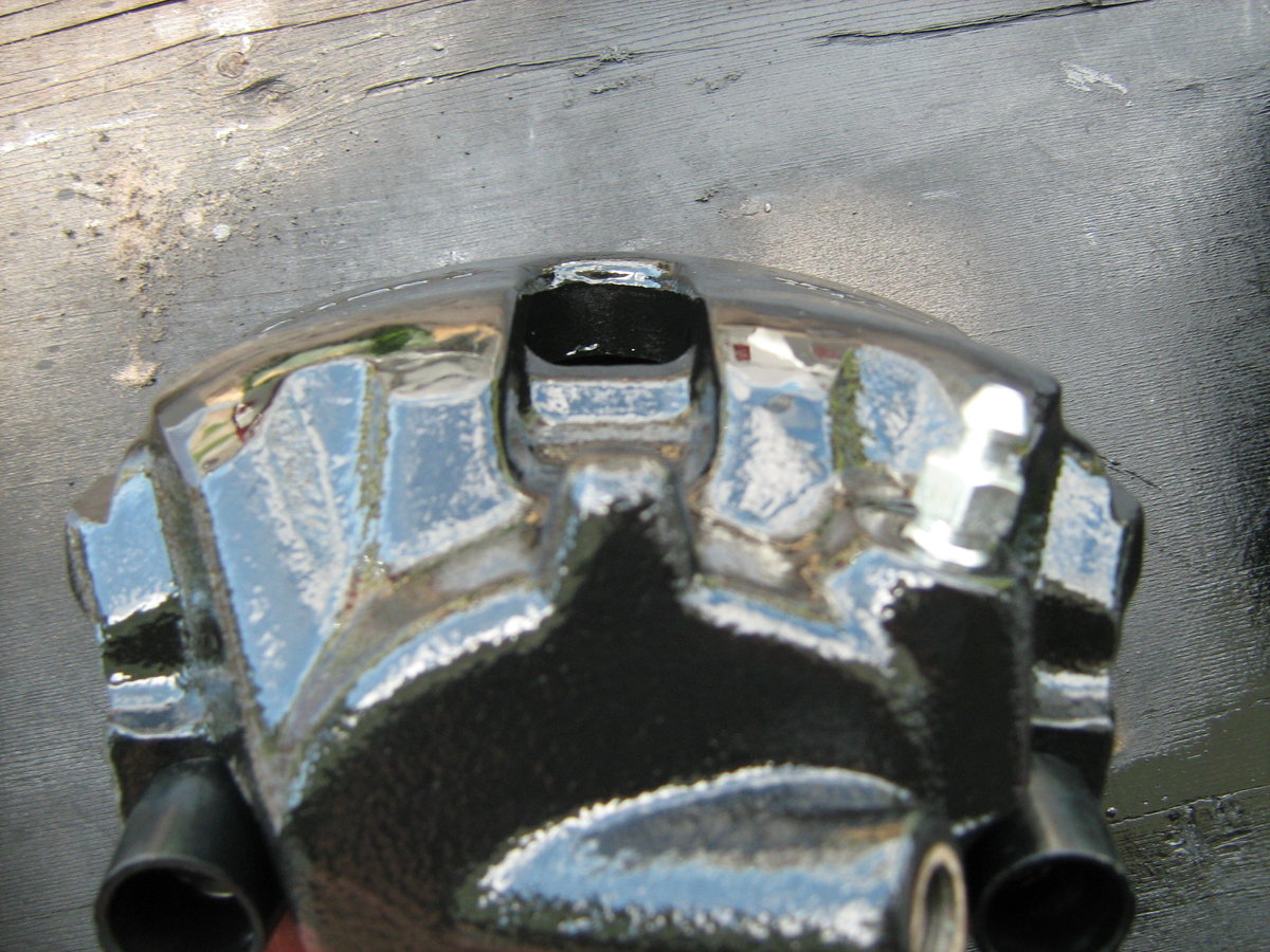 003: Here's the inboard side. Again, note the smooth, regular curvature.