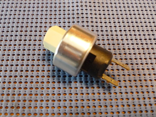 Pressure switch.jpg