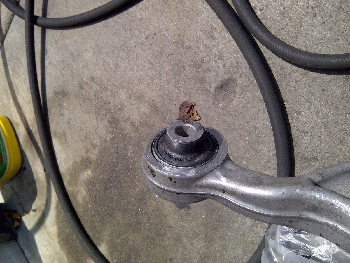 pressed in perfect, i sprayed a little bit of DW40 along the edges as well.