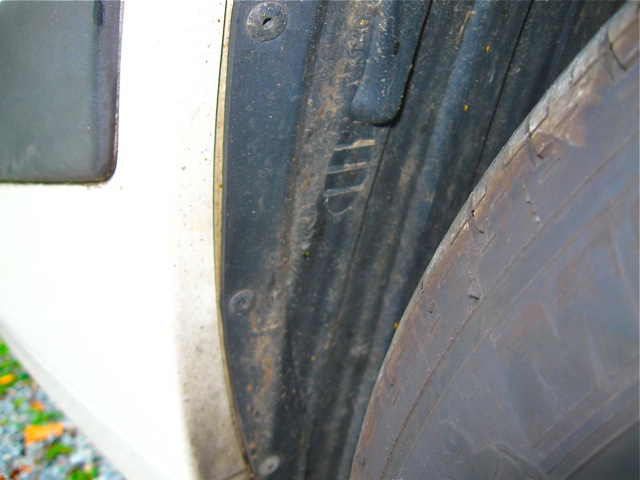 10) Rivets in wheel well.jpg