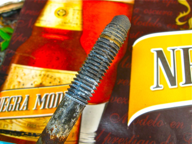 19) Corrosion on bumper bracket bolt (note cross thread slotting).jpg