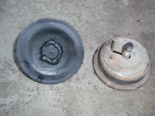 Welded Rear Spring Retainer.JPG
