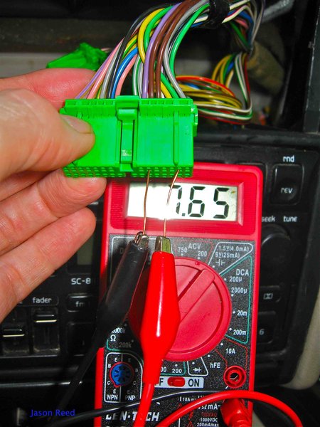 Measuring the resistance of one of the Cabin interior temperature sensors (the Brown-Green pair)