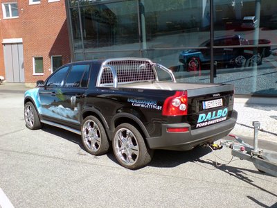 Volvo_XC90_Pickup_4.jpg