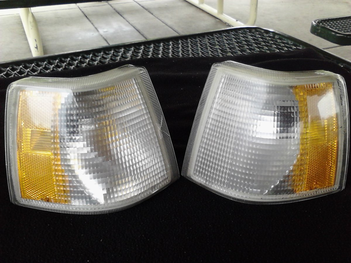 Volvo 850 turn signal covers.jpg