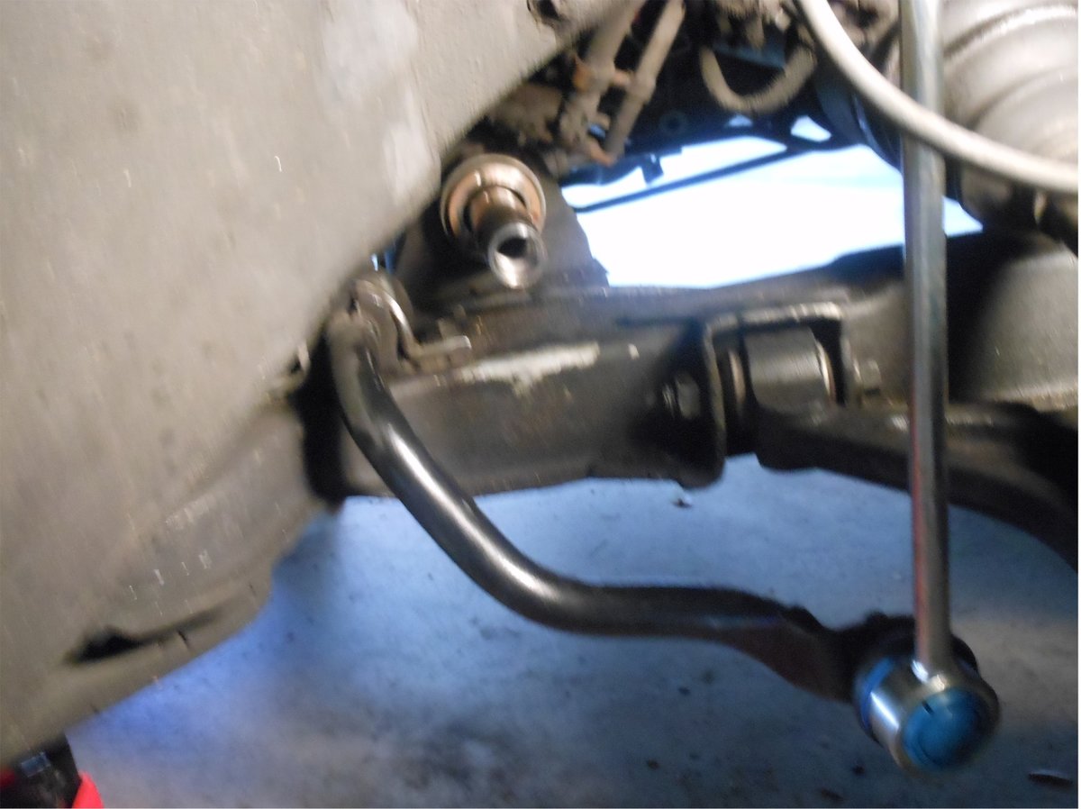 right side inner tie rod out.JPG