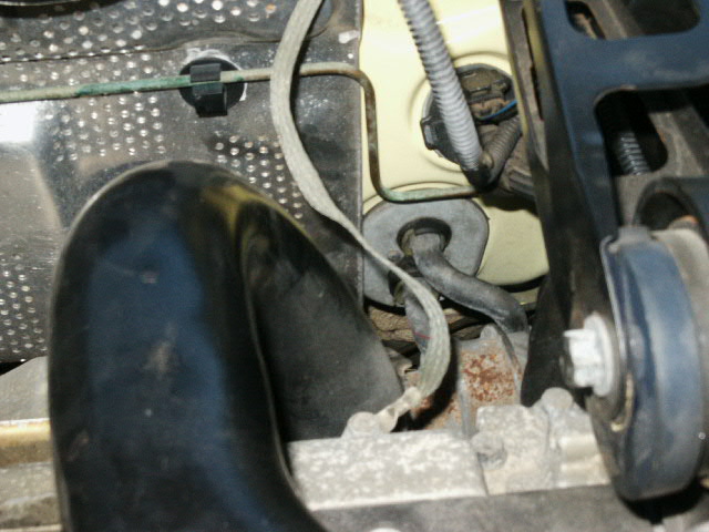 Volvo 850 Heater core lines coupler bracket