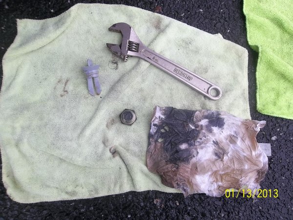 liquid metal maybe? the grey stuff that rubbed of the metal?