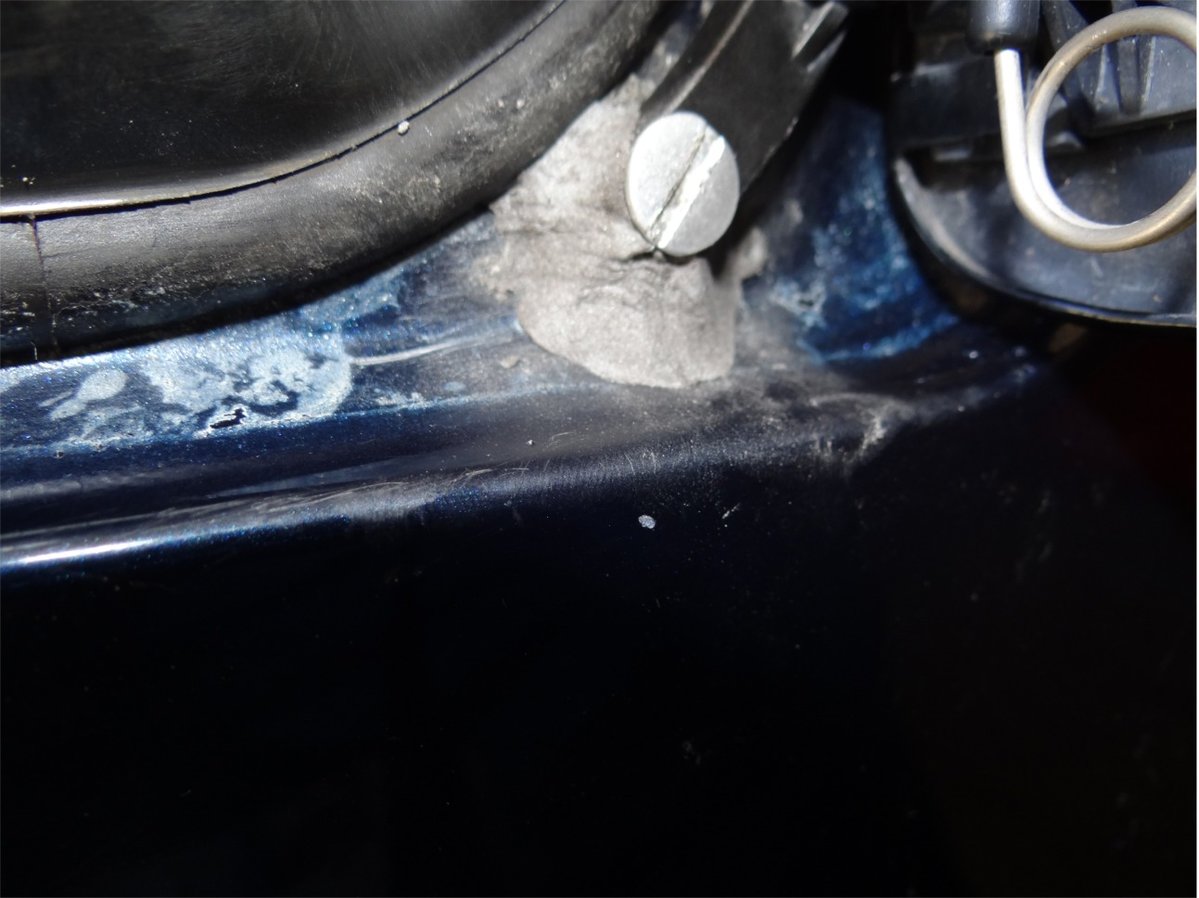 Pack more Epoxy around for piece of mind.JPG