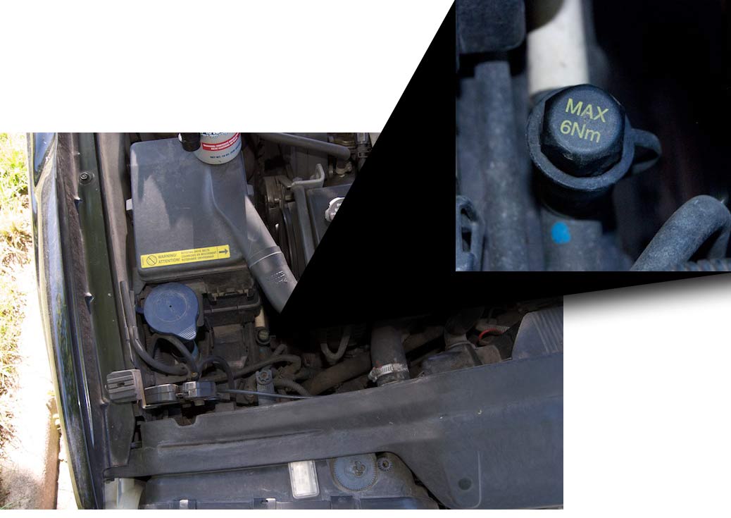 AC low port location Volvo 850