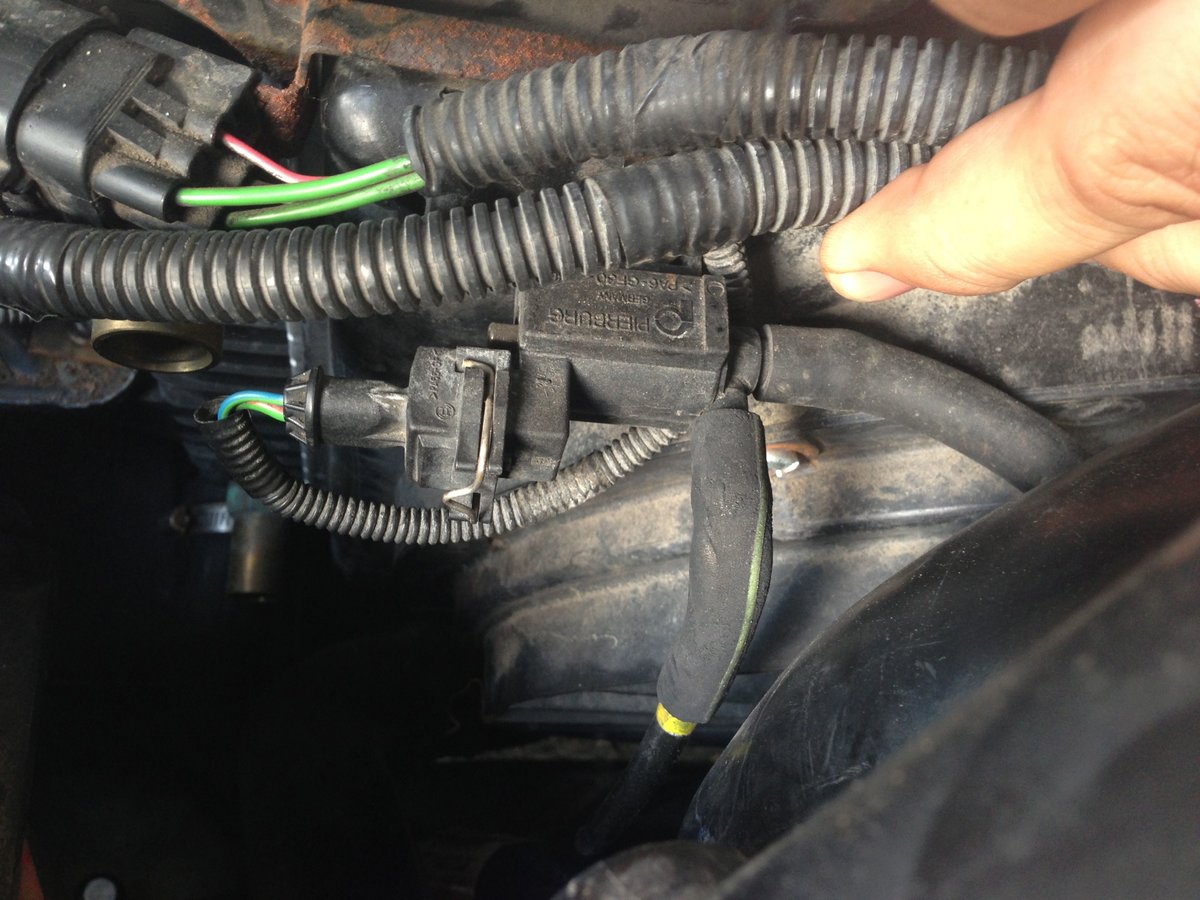 Volvo Purge Valve.jpg