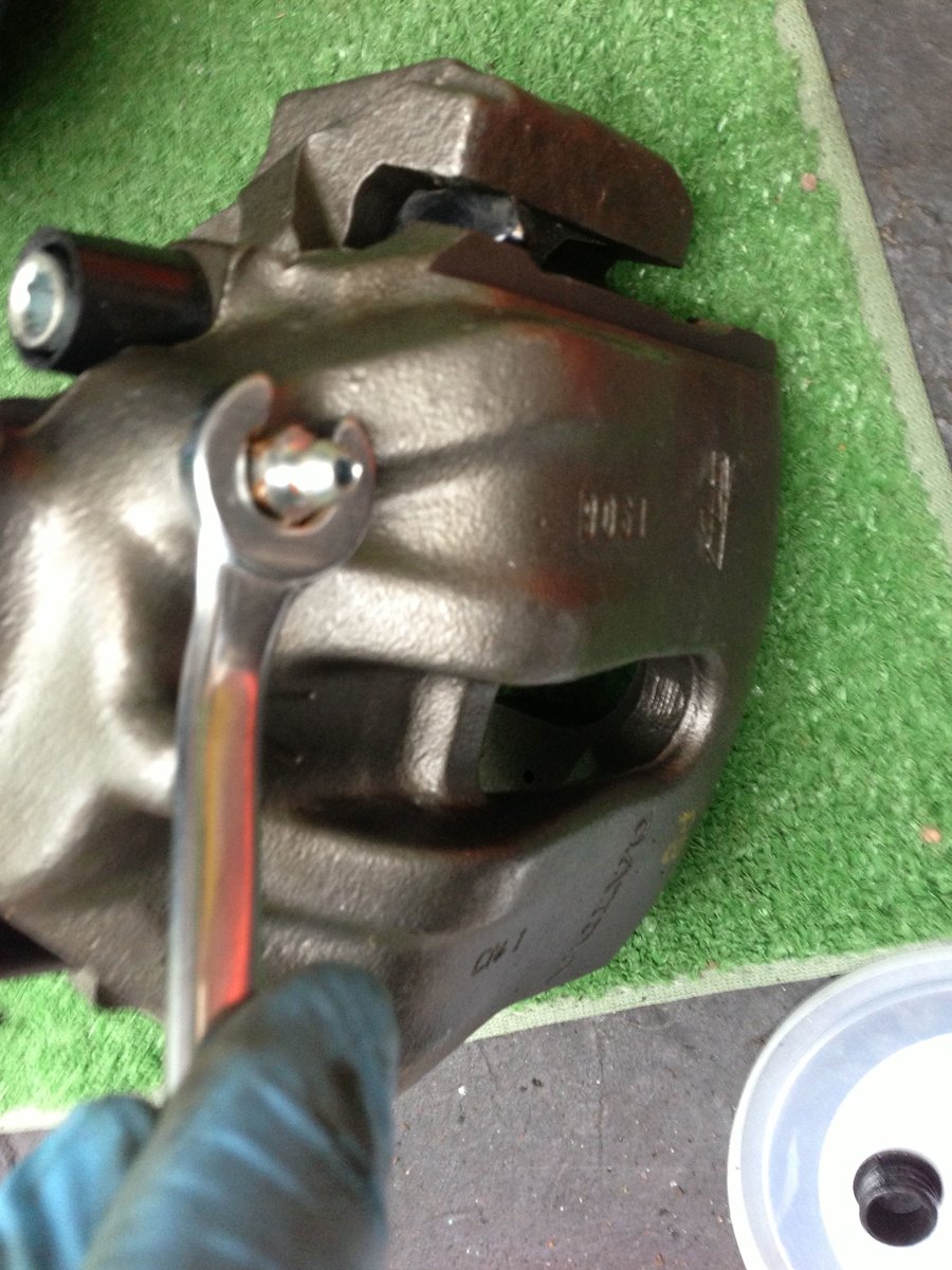 New bleed screw was 10mm, old one 11mm