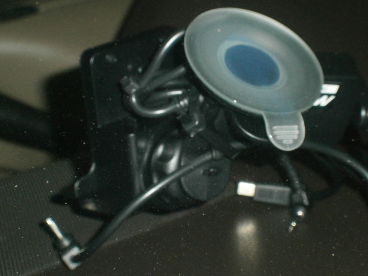 Windshield Mount with wires routes behind the dash