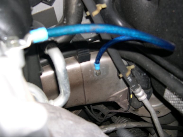 Upper ground strap. You can see it in my previous post of whole stabilizer bar too. Sorry pic came out blurry...