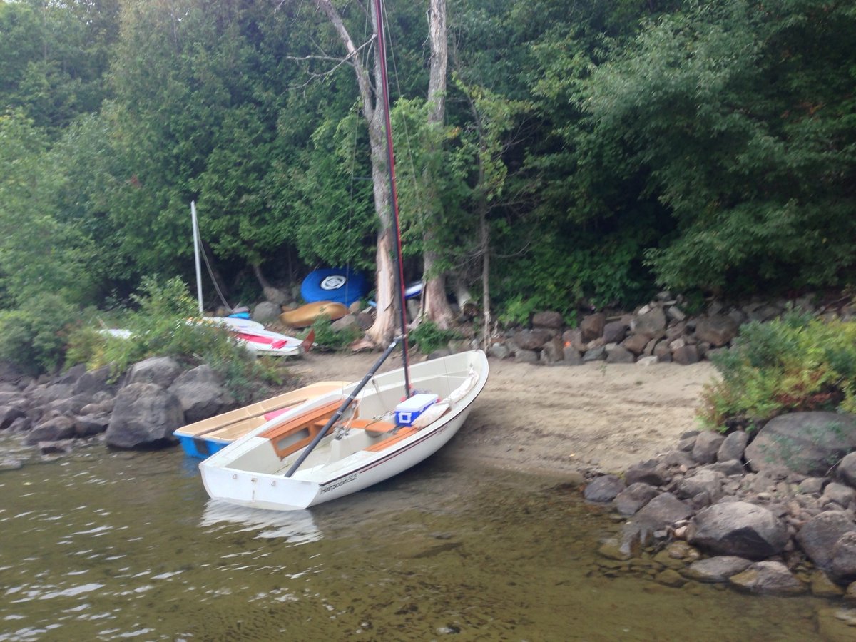 T5 is perfect for towing a 500# daysailor and gear