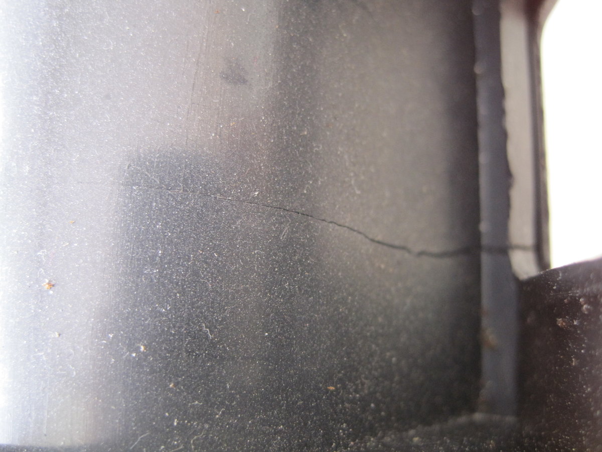 Crack in the center of the dash