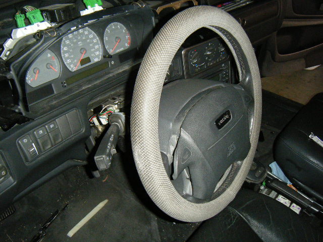 Time to remove the steering wheel airbag/horn assembly and the steering wheel itself...