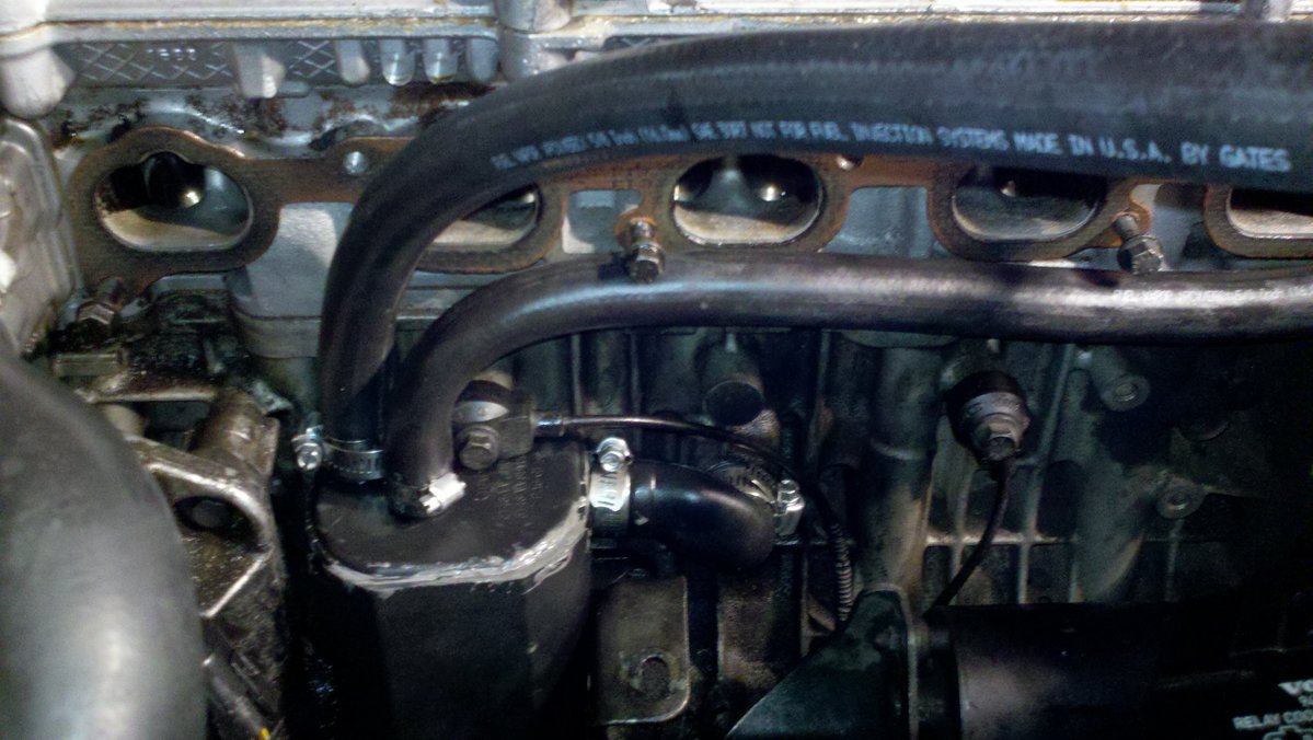 Mounted trap, connected hoses