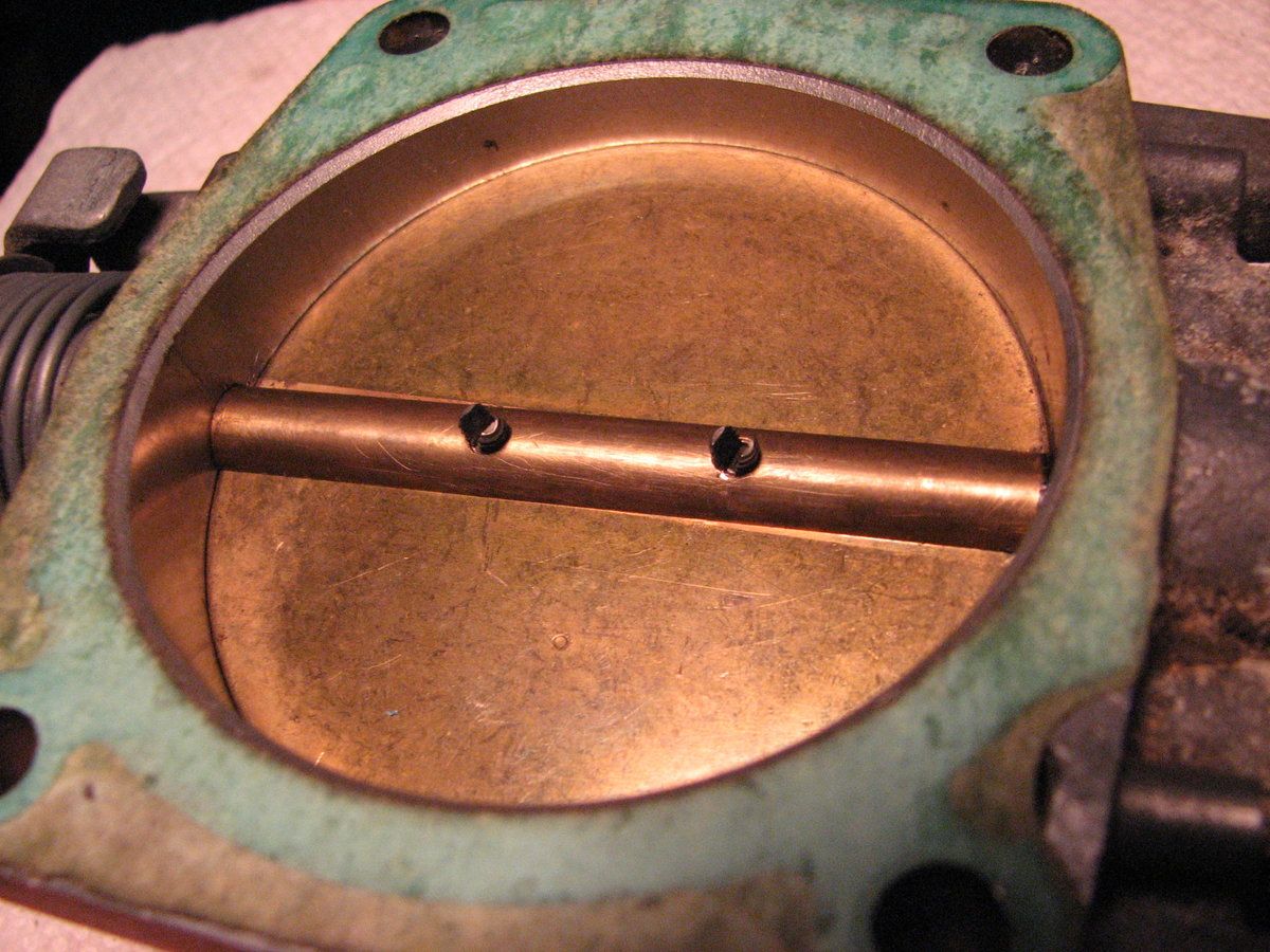 Be sure to spread the screws to lock them.