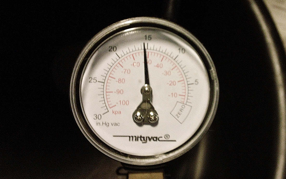 using vacuum to bleed - Solo method