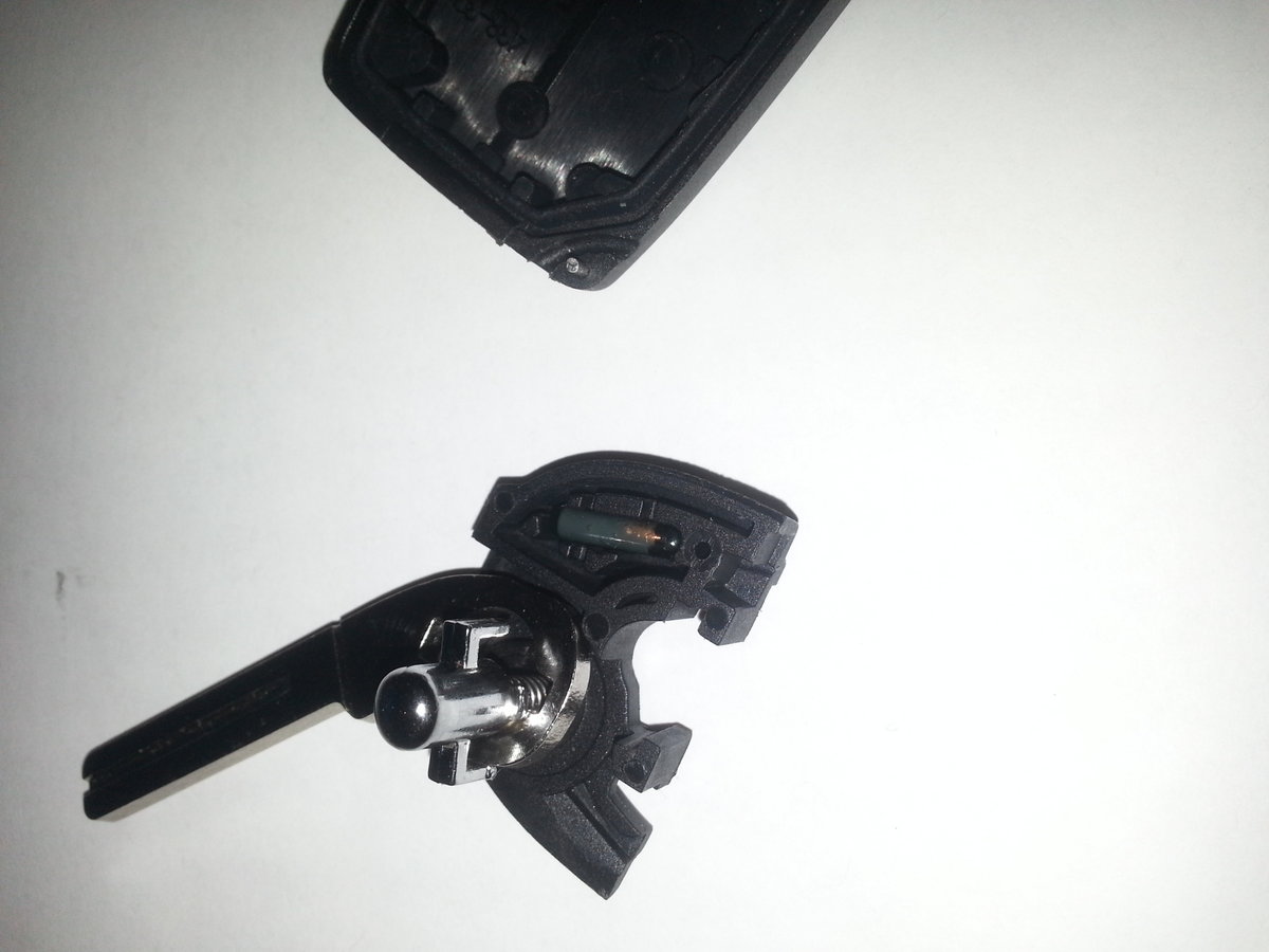 The glass encased chip fitted in the replacement casing