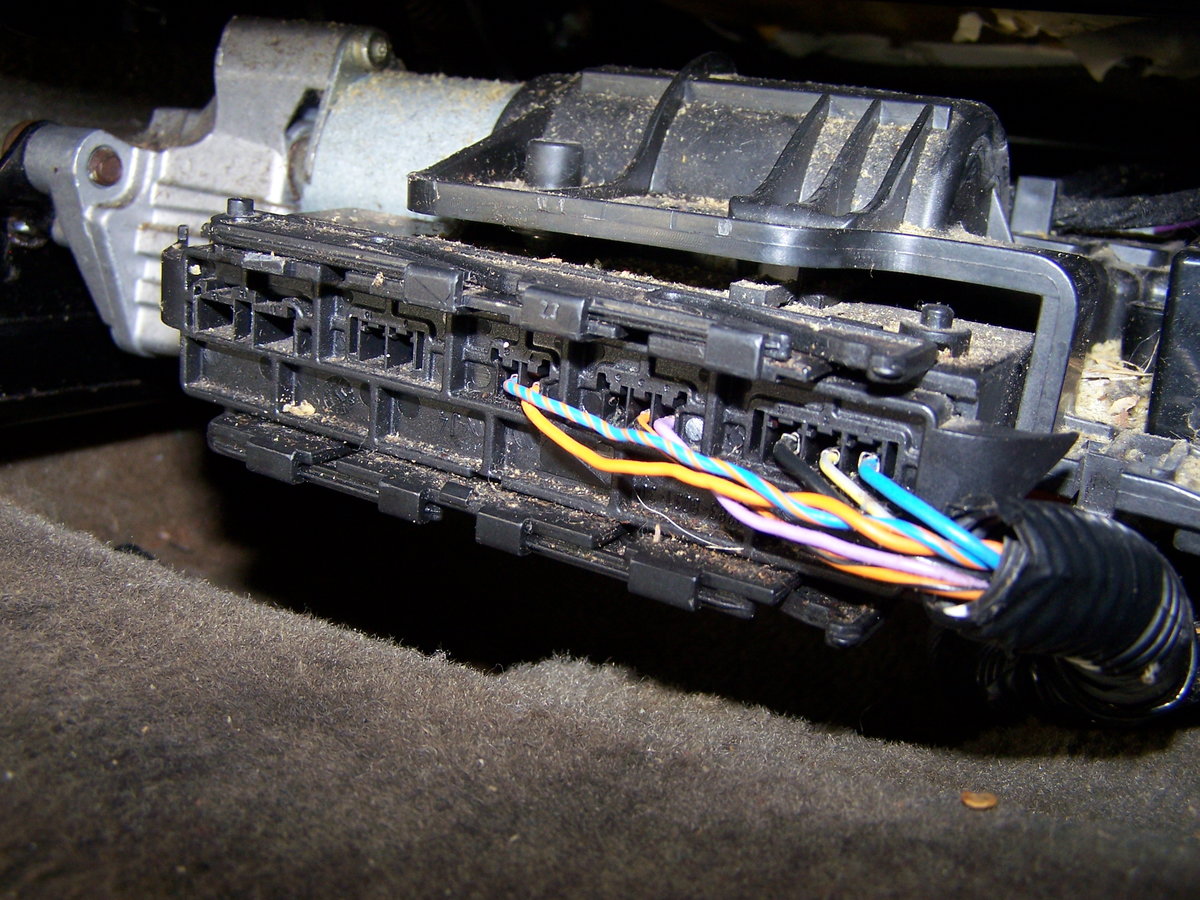 Do these slide locks on the top and bottom of plug bank come all the way off or just slide to unlock and remove the whole socket?