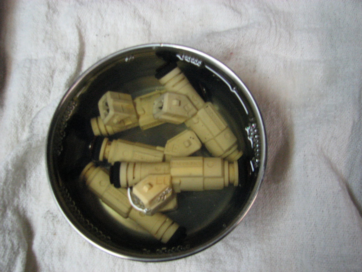 Pampering White injectors in a Seafoam bath.