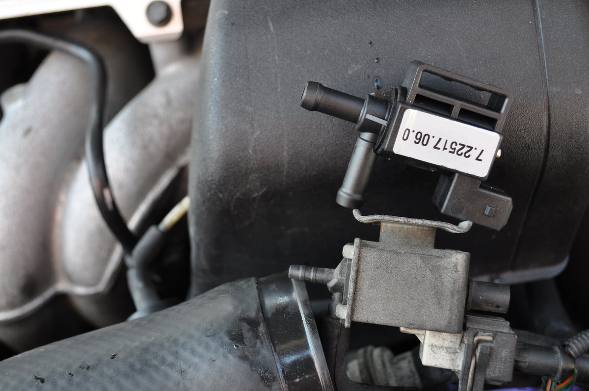 EVAP purge valve.JPG