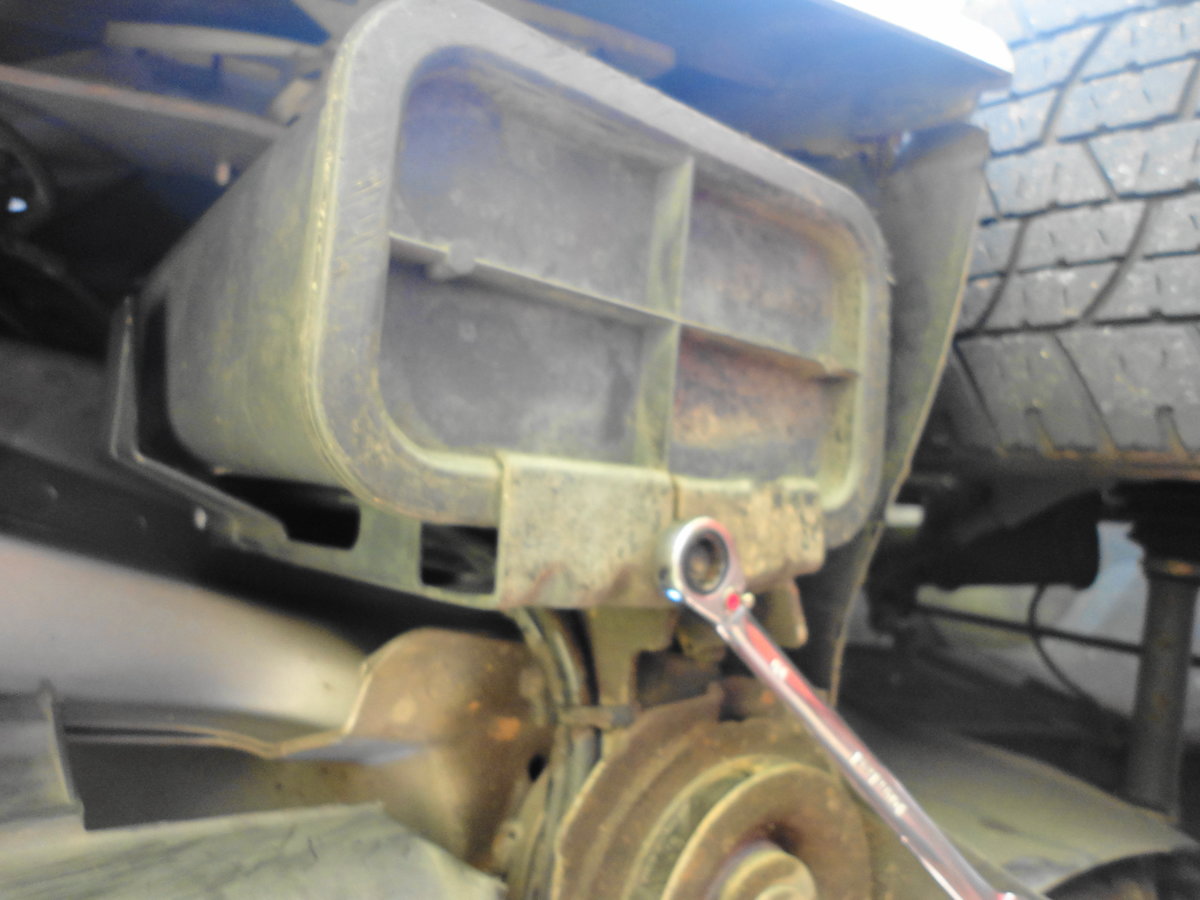 Removing canister is one 10mm bolt.