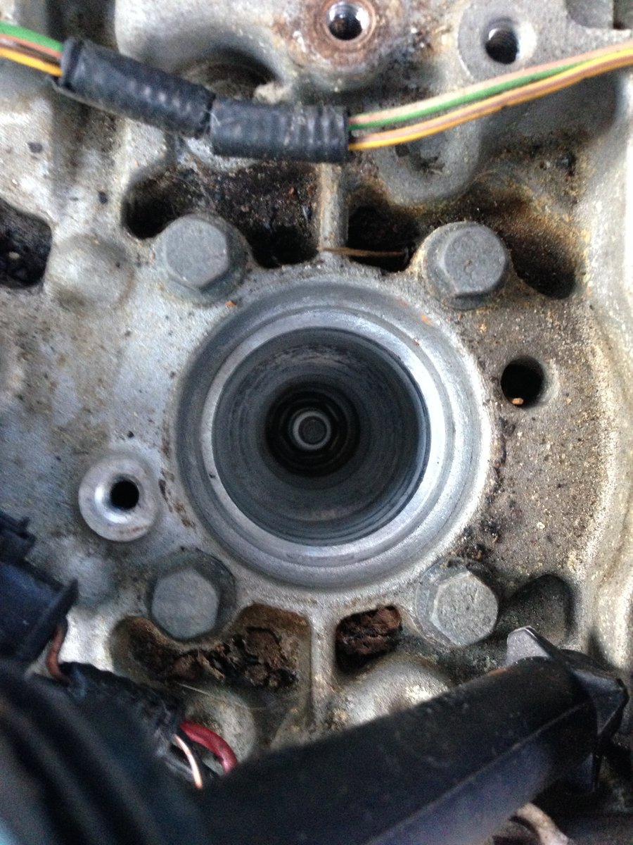 View down Spark plug hole