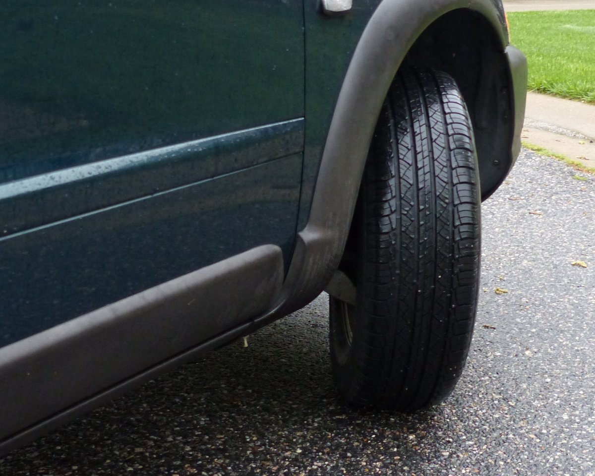 2002 XC70 Caster NG.jpg