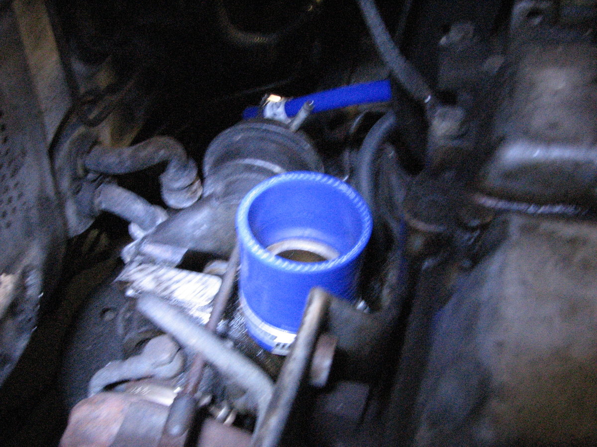 The turbo has almost no play in the shaft, luckily.
