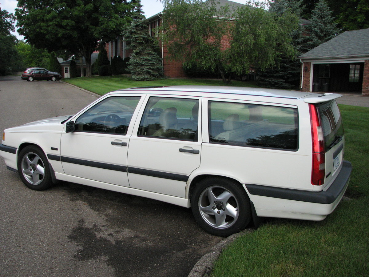 At the break of dawn with dew on the windows last year. Memories, ha.