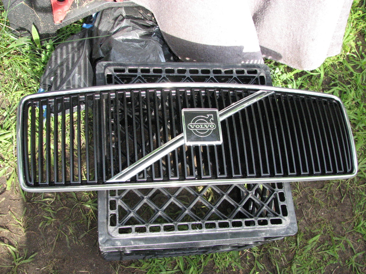 Grille painted.