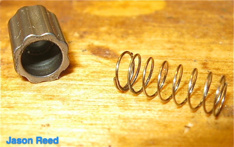 The piston interior and the spring