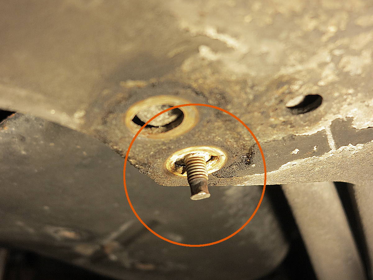 stubborn anchor mount screw - surround with white glue