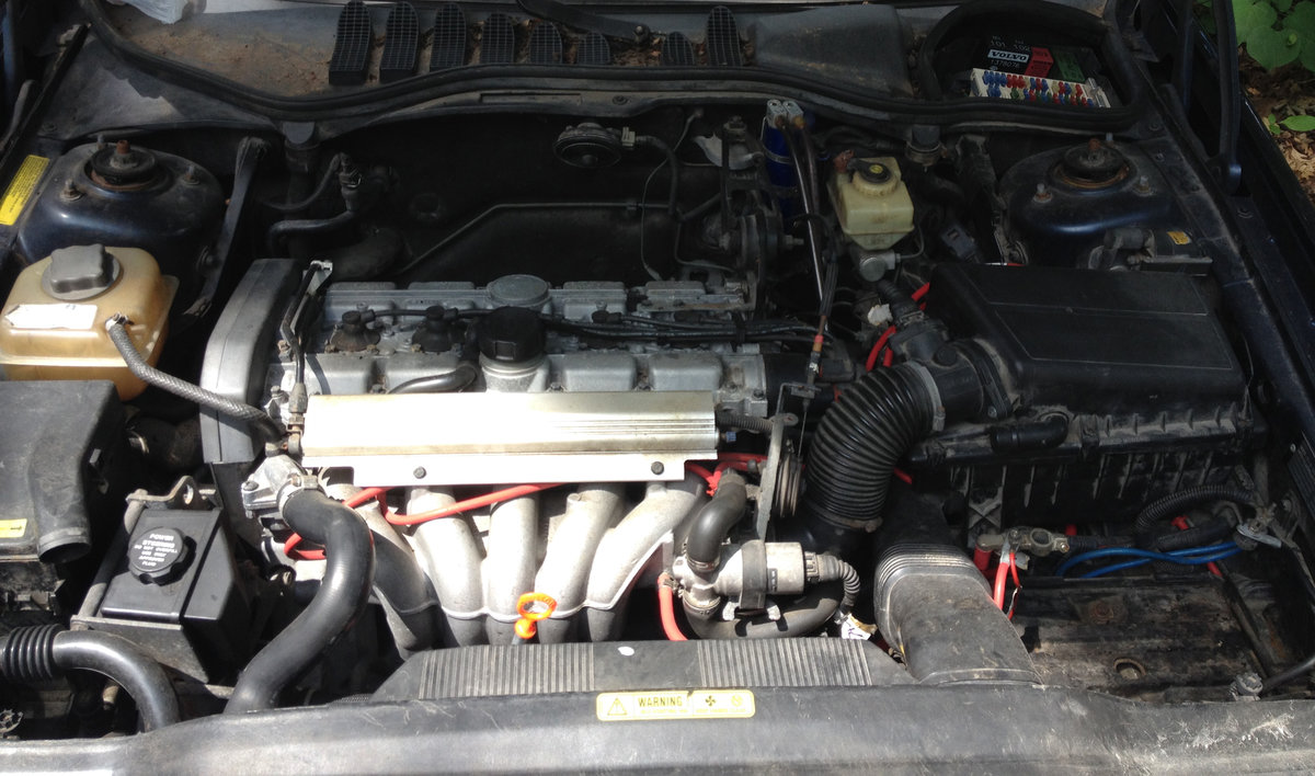 Overview of engine bay