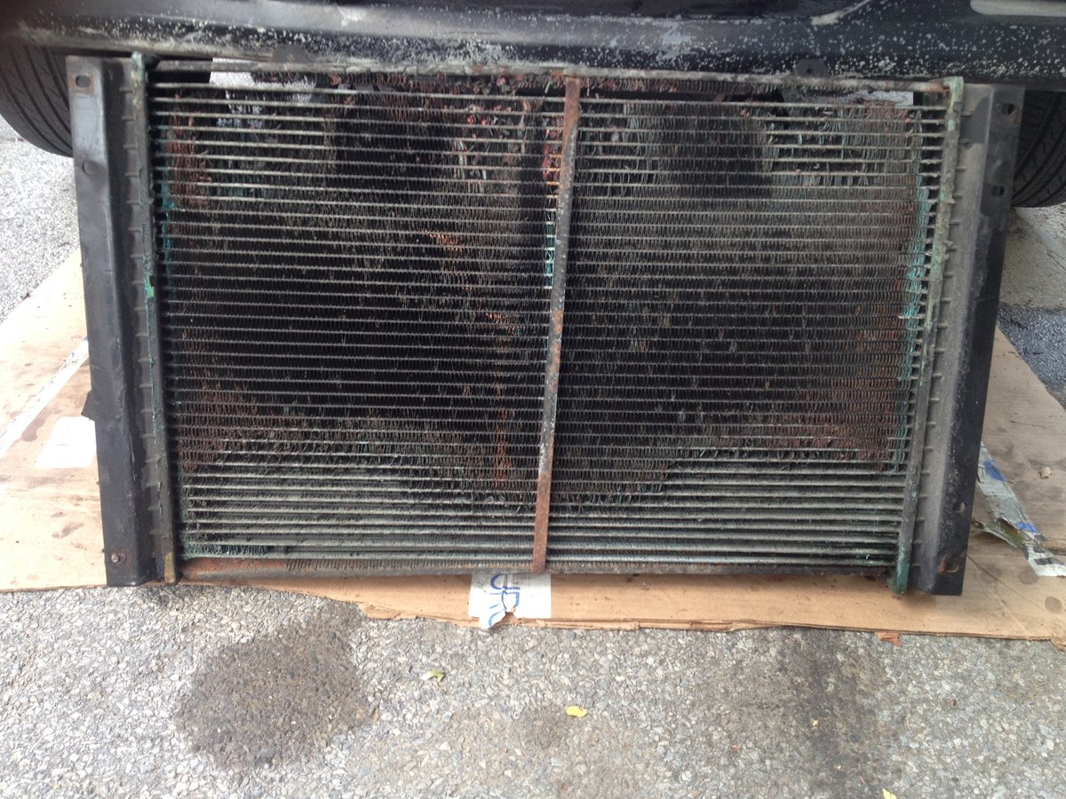 I dunno....looks like it still has some miles left in it. And no, I didn't paint it to look like a face.