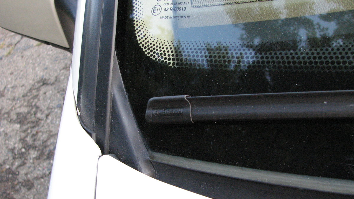 I plan on grabbing some from an S70 for the Sedan/s