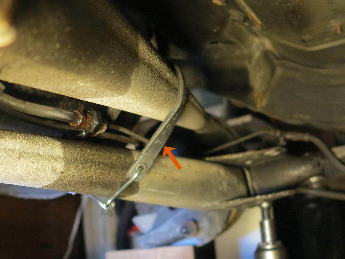 place a bunge cord around the two transverse arm