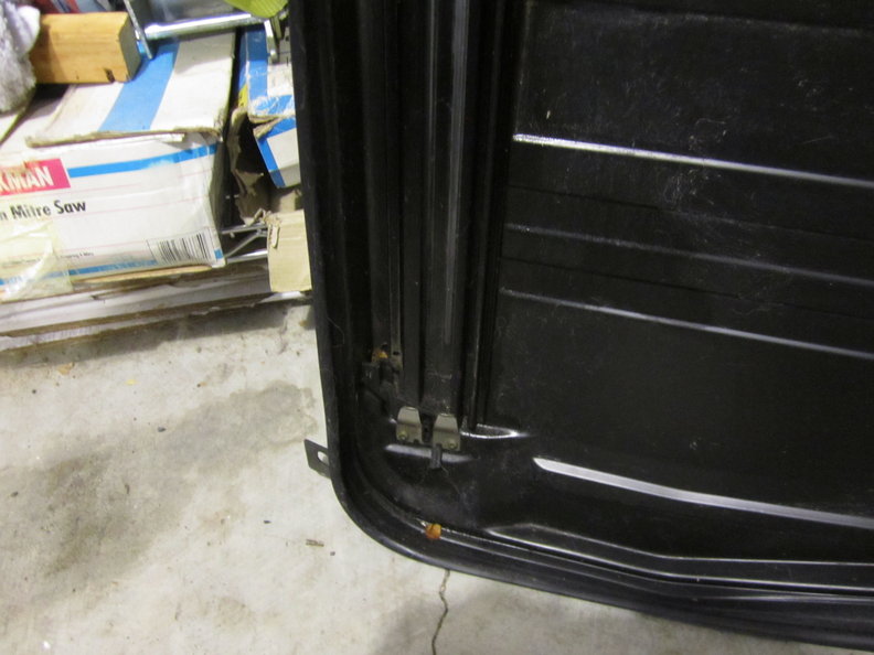 Rear LH side of tray from above