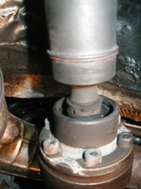 volvo v70 awd driveshaft 2 small.jpg